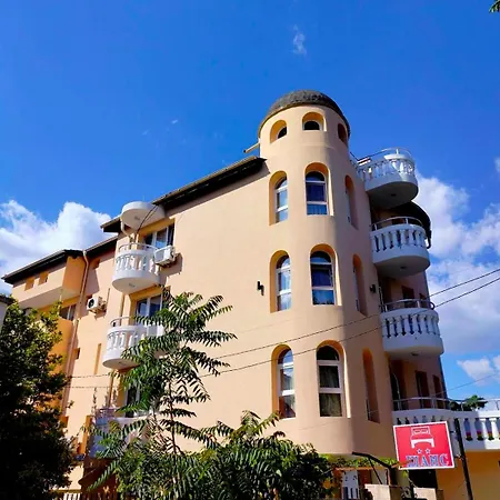 Chance Sarafovo בורגאס