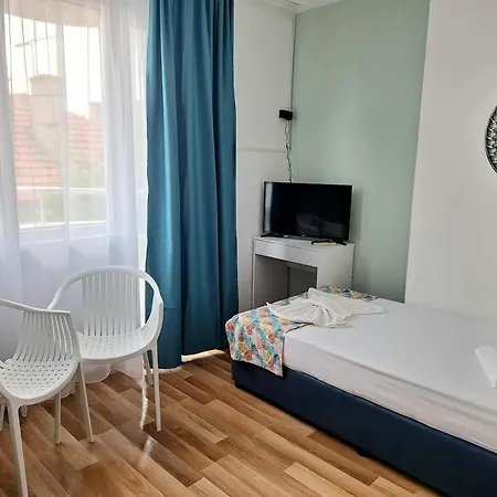 Chance Sarafovo بيت ضيافة