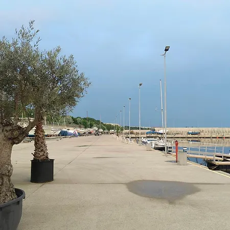 Chance Sarafovo בית הארחה בורגאס