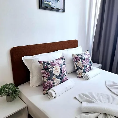 بيت ضيافة Chance Sarafovo 3*