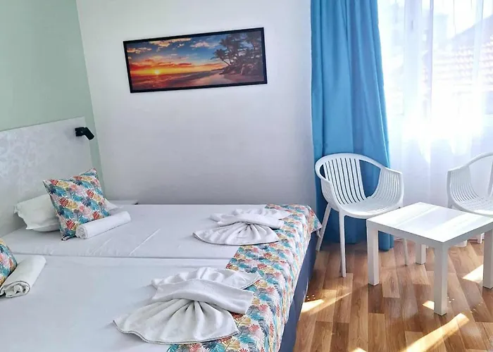 Chance Sarafovo בית הארחה 3*