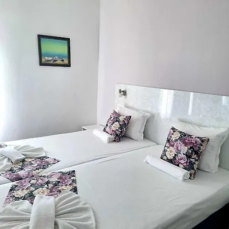 Chance Sarafovo Гостевой дом 3*