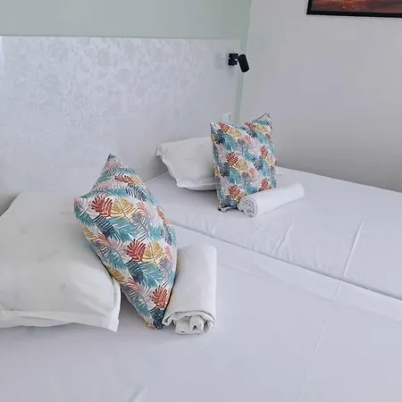 Chance Sarafovo 招待所 3*