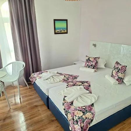 招待所 Chance Sarafovo