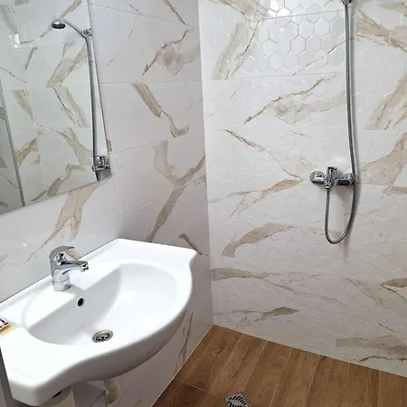 게스트하우스 Chance Sarafovo