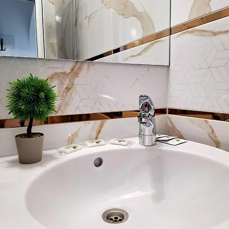 Chance Sarafovo 招待所 3*