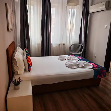 게스트하우스 Chance Sarafovo 3*